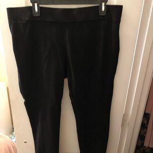 Plus sized Black Leggings